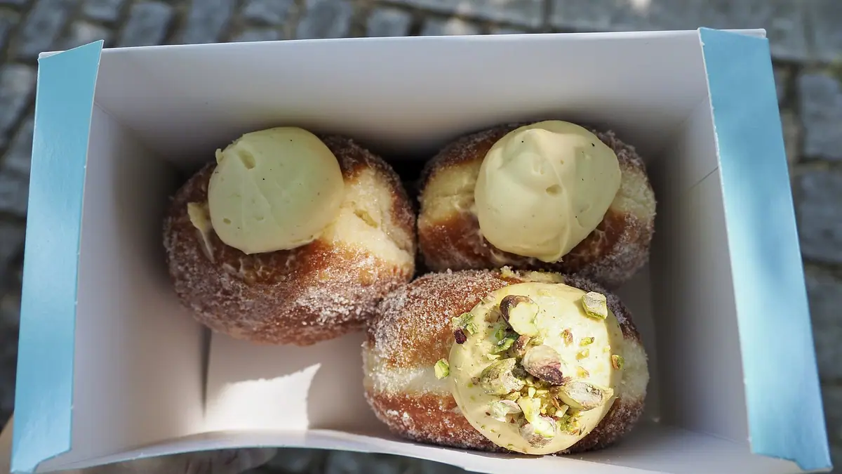 Gluten-Free Bakery bakes